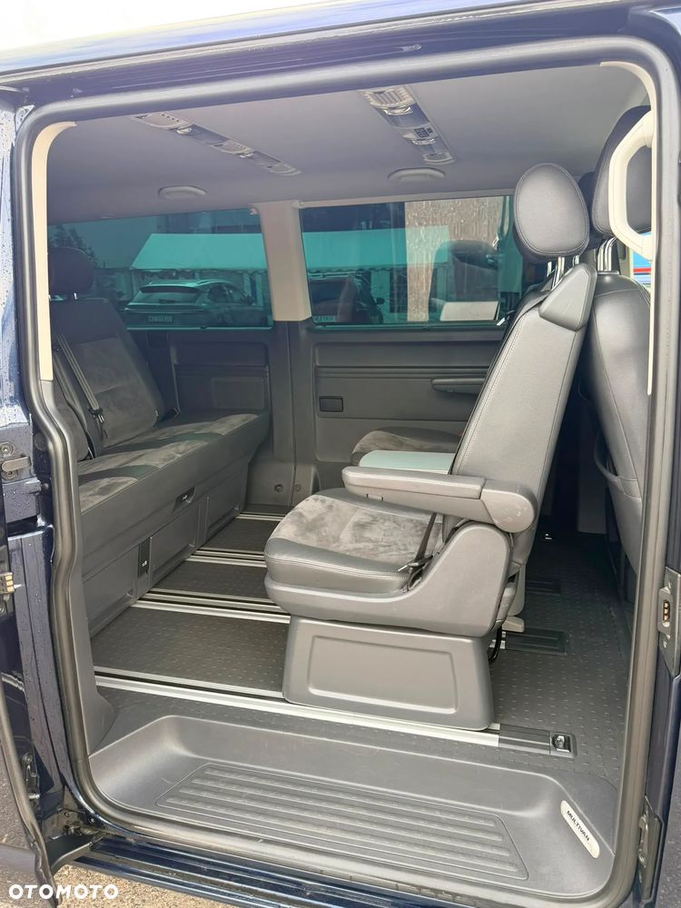 Volkswagen Multivan - 8
