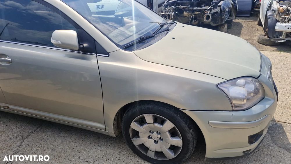 Dezmembram Toyota Avensis an 2007 motor 2.0 Diesel D4D - 9