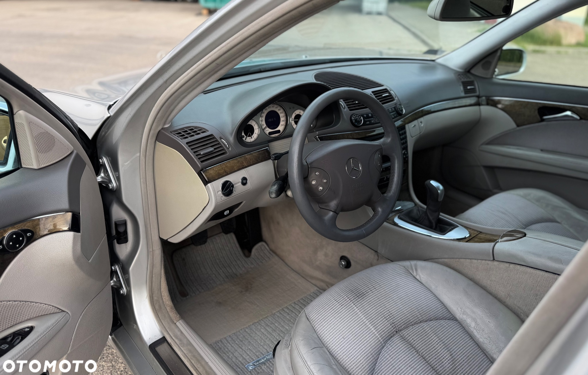 Mercedes-Benz Klasa E 270 CDI Avantgarde - 5