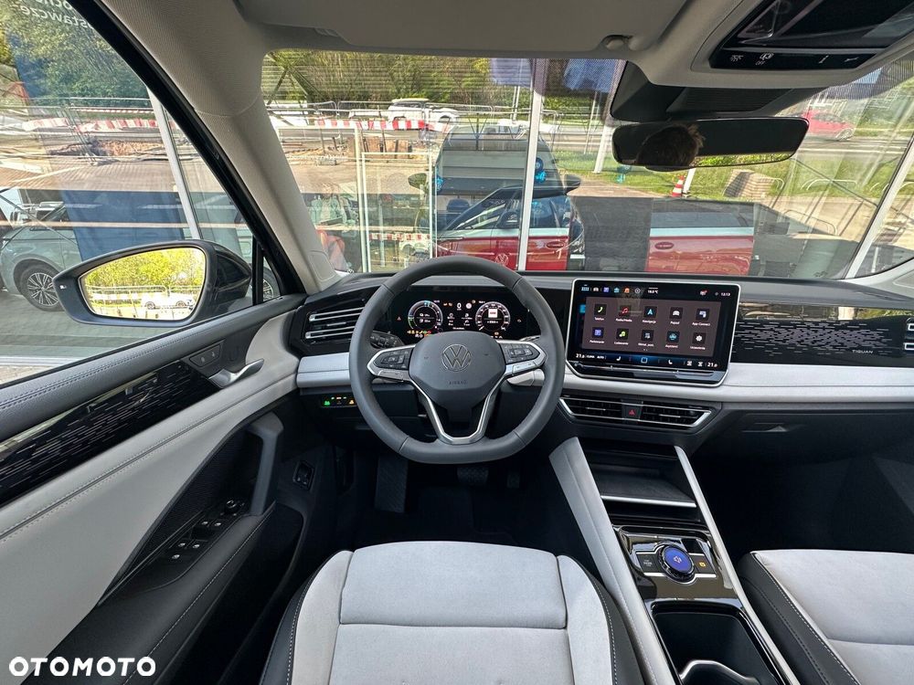 Volkswagen Tiguan 1.5 eHybrid PHEV 150kW Elegance DSG - 11