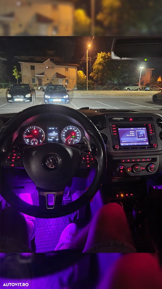 Volkswagen Tiguan - 5