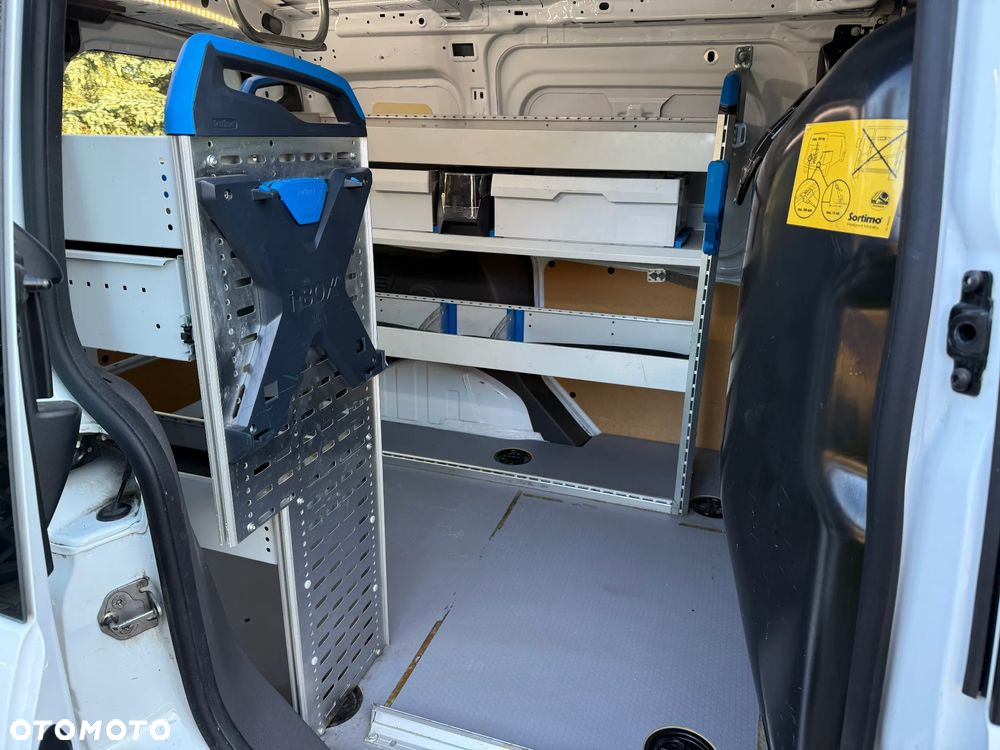 Ford Transit Connect - 37