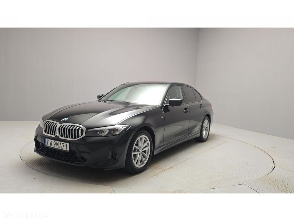 BMW Seria 3 320d xDrive mHEV M Sport - 8