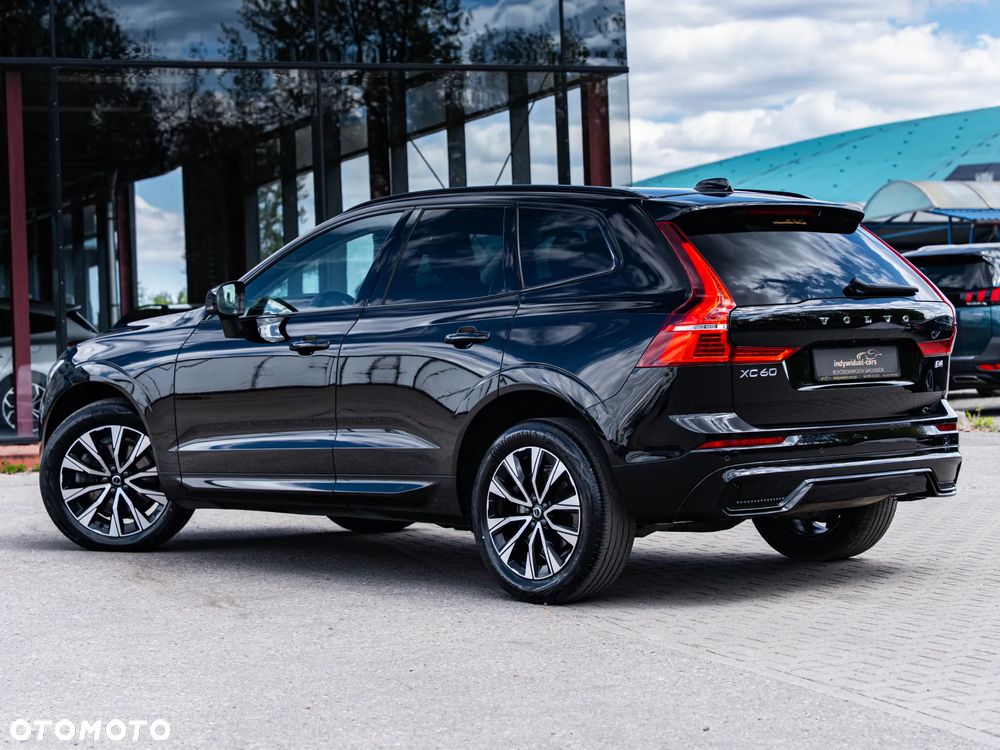 Volvo XC 60 B4 D Plus Dark - 10