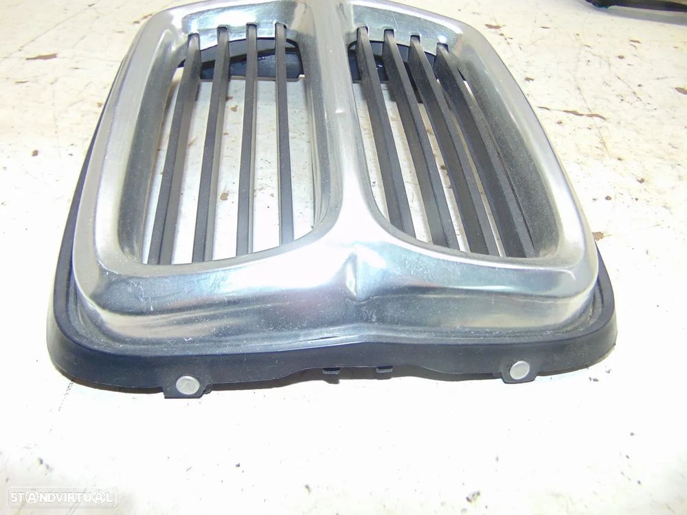 BMW E21 Rim central/Grelha - 5