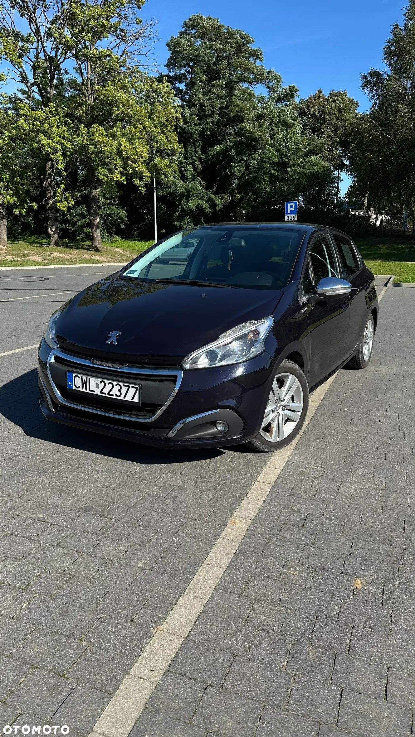 Peugeot 208 - 1