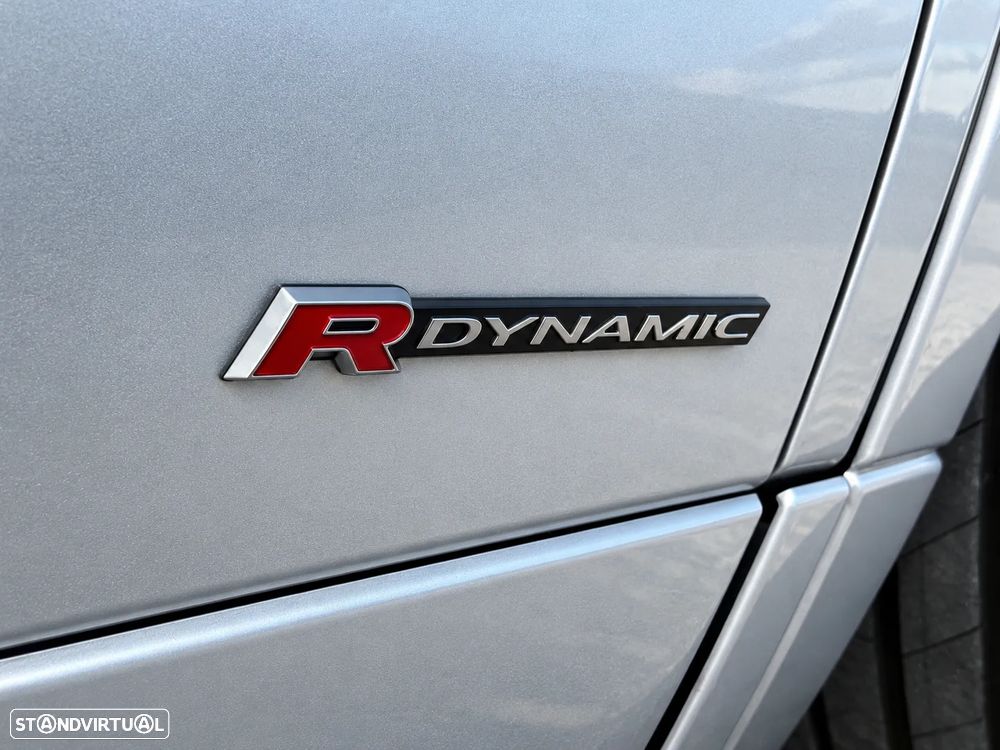 Land Rover Discovery Sport 2.0 D AWD R-Dynamic SE - 21