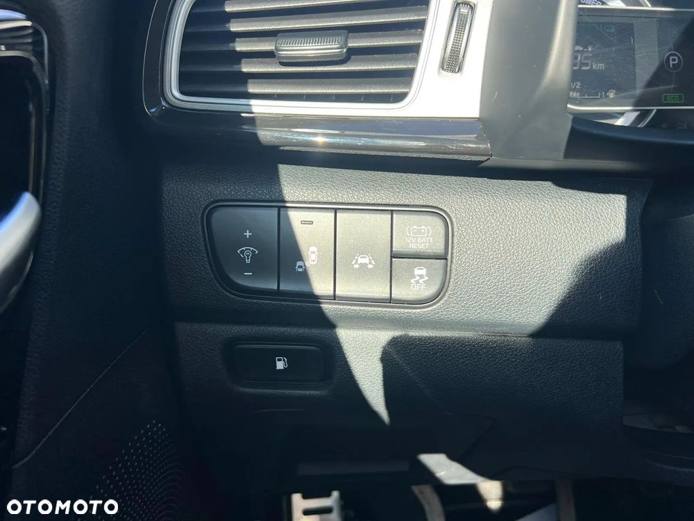 Kia Niro 1.6 GDI Hybrid L - 24