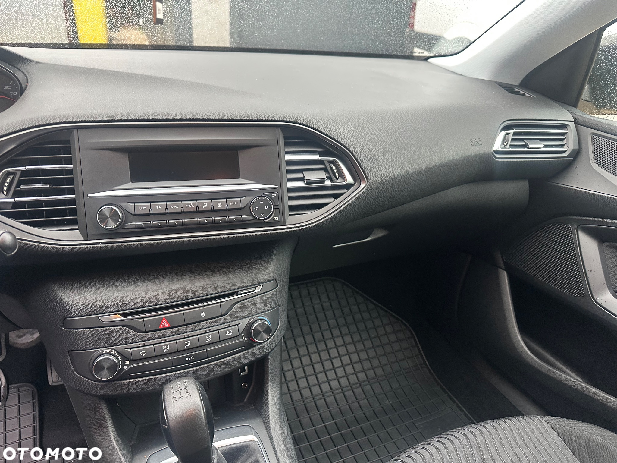 Peugeot 308 - 17