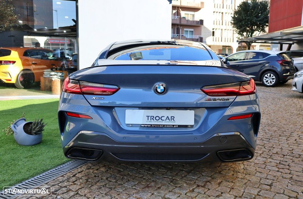 BMW 840 d xDrive Pack M - 17