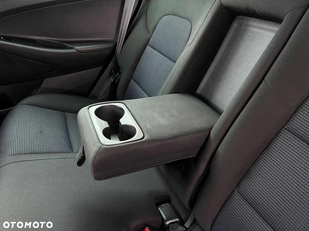 Hyundai Tucson 2.0 CRDi 2WD Trend - 28