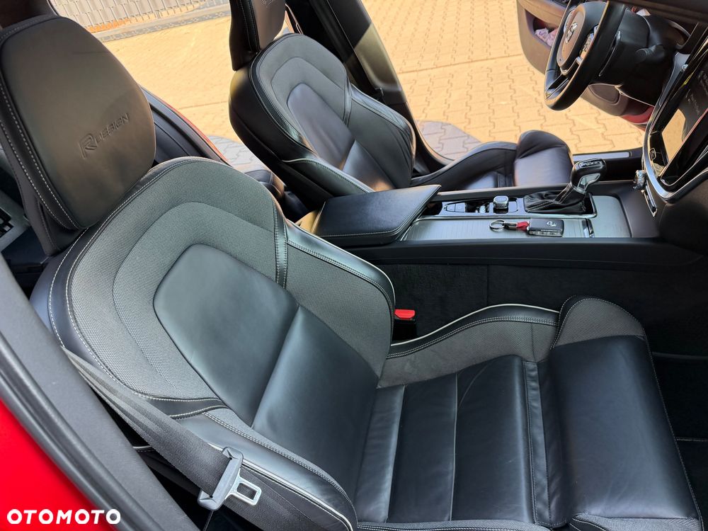 Volvo S60 T6 AWD Geartronic RDesign - 32