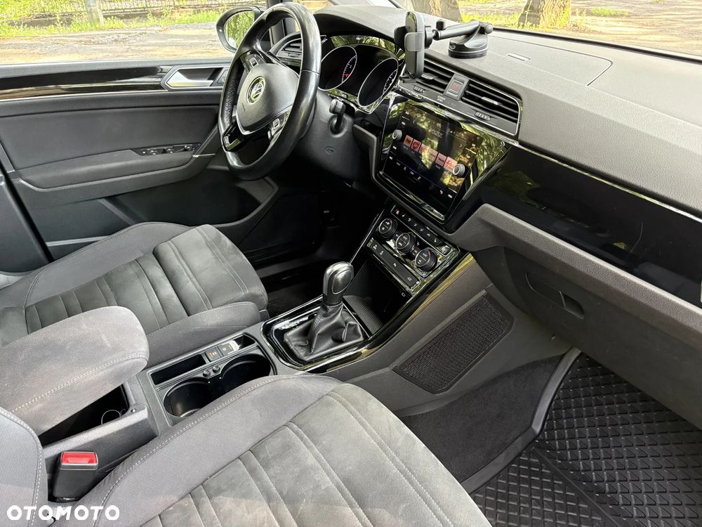 Volkswagen Touran 2020 photo 3