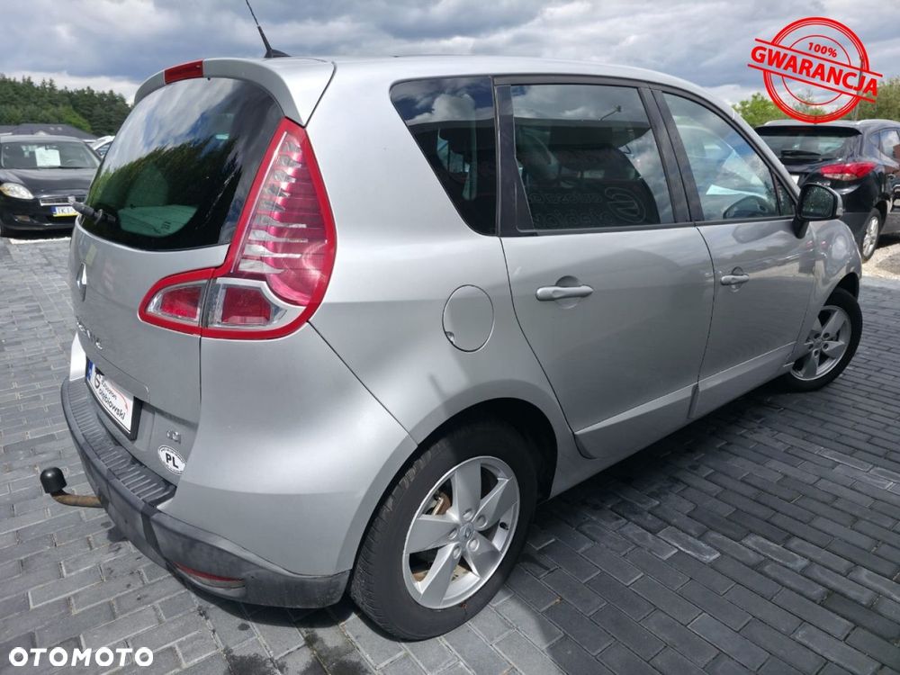 Renault Scenic dCi 110 EDC Paris - 12