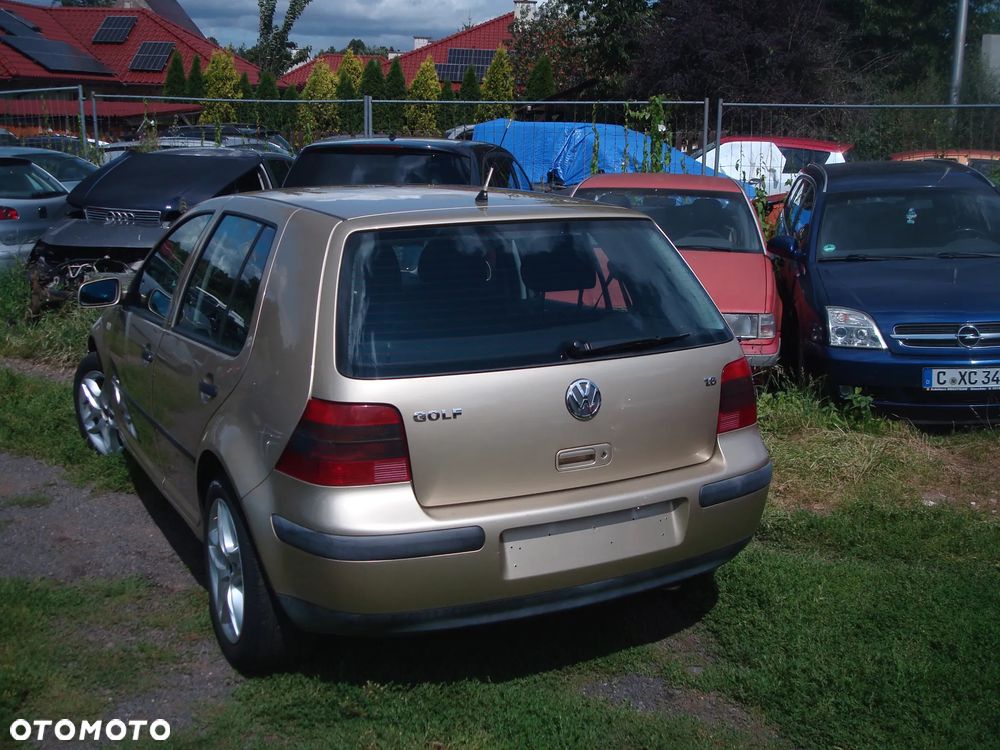Volkswagen Golf - 13