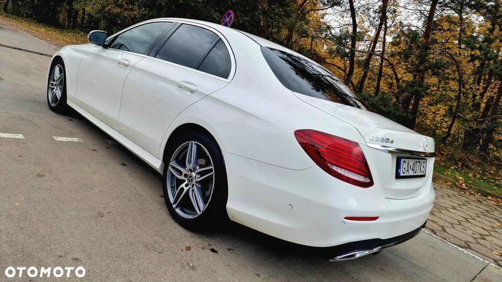 Mercedes-Benz Klasa E 220 d 9G-TRONIC - 3