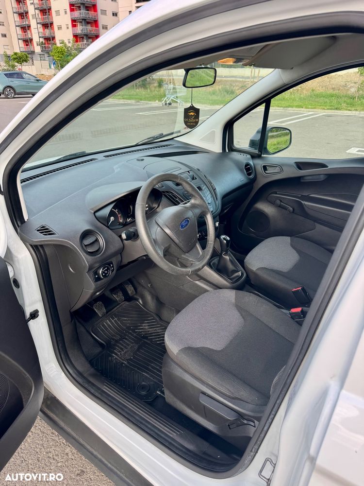 Ford Transit Courier - 7