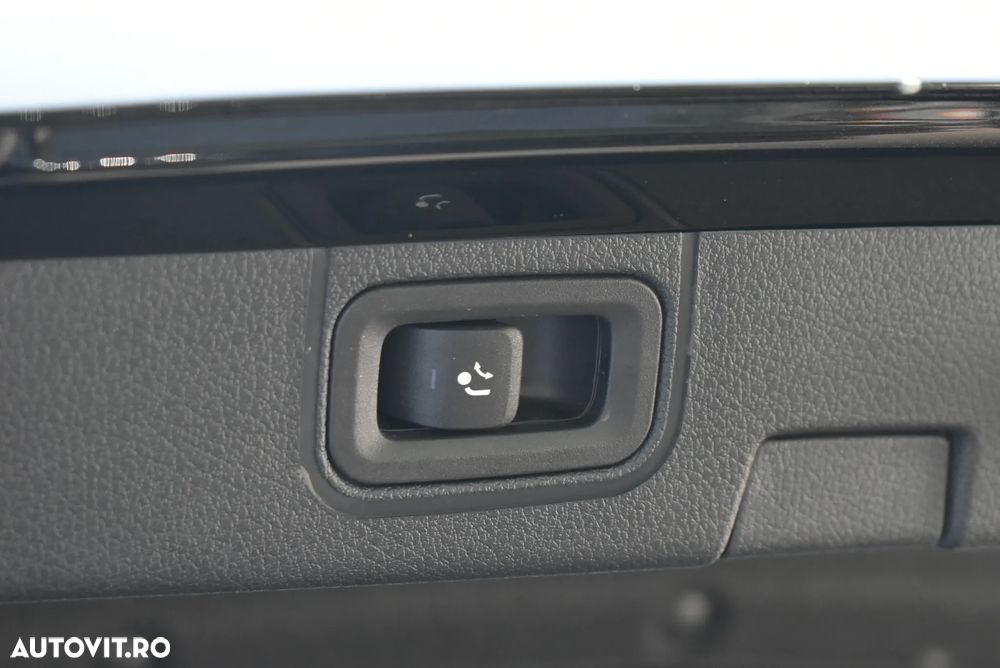 Mercedes-Benz A - 24