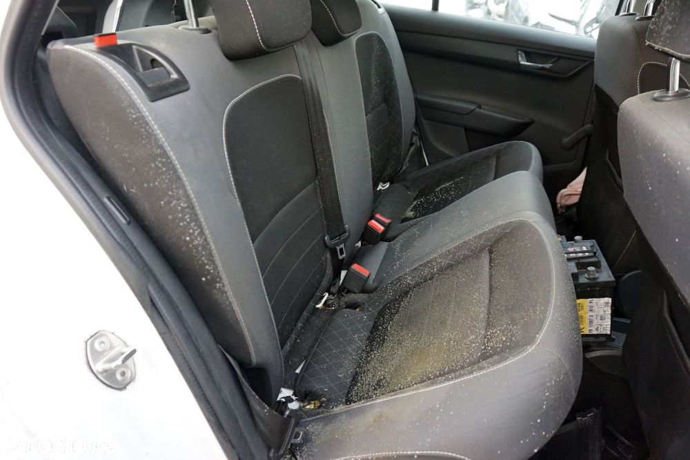 KANAPA TYLNA FABIA III NJ5 LIFT KOMBI  SKODA 2018-2021 - 1