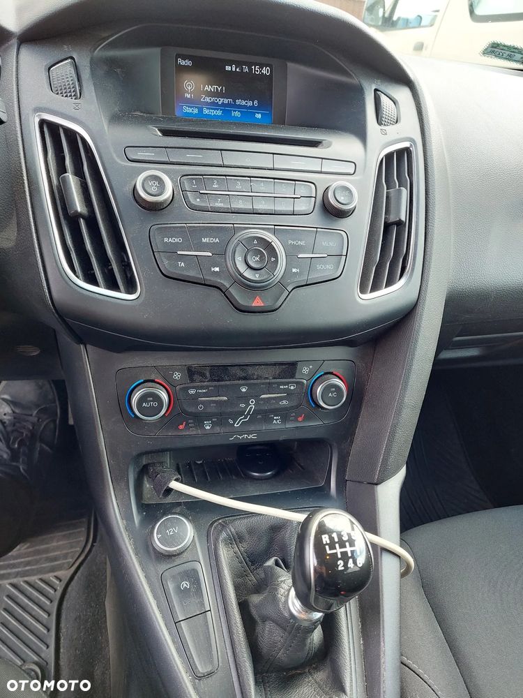 Ford Focus 1.0 EcoBoost Trend ASS - 12