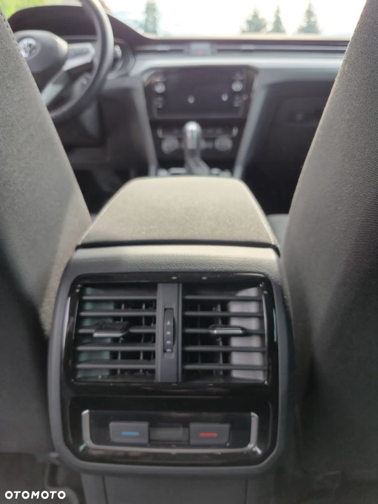 Volkswagen Passat 2.0 TDI BMT Comfortline DSG - 12