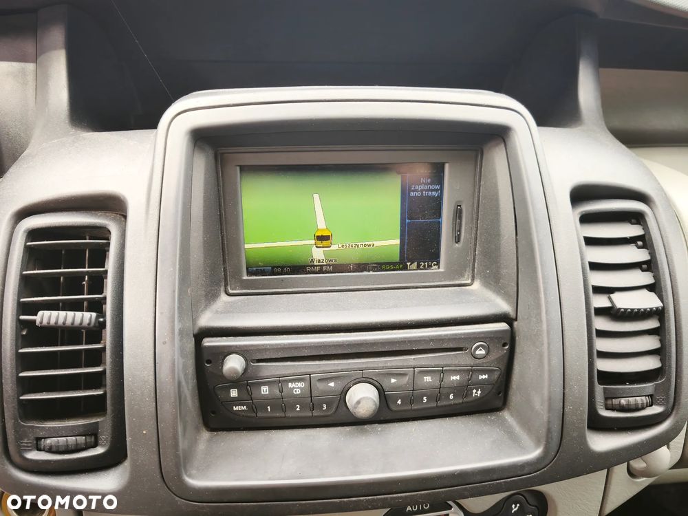 Renault Trafic - 10