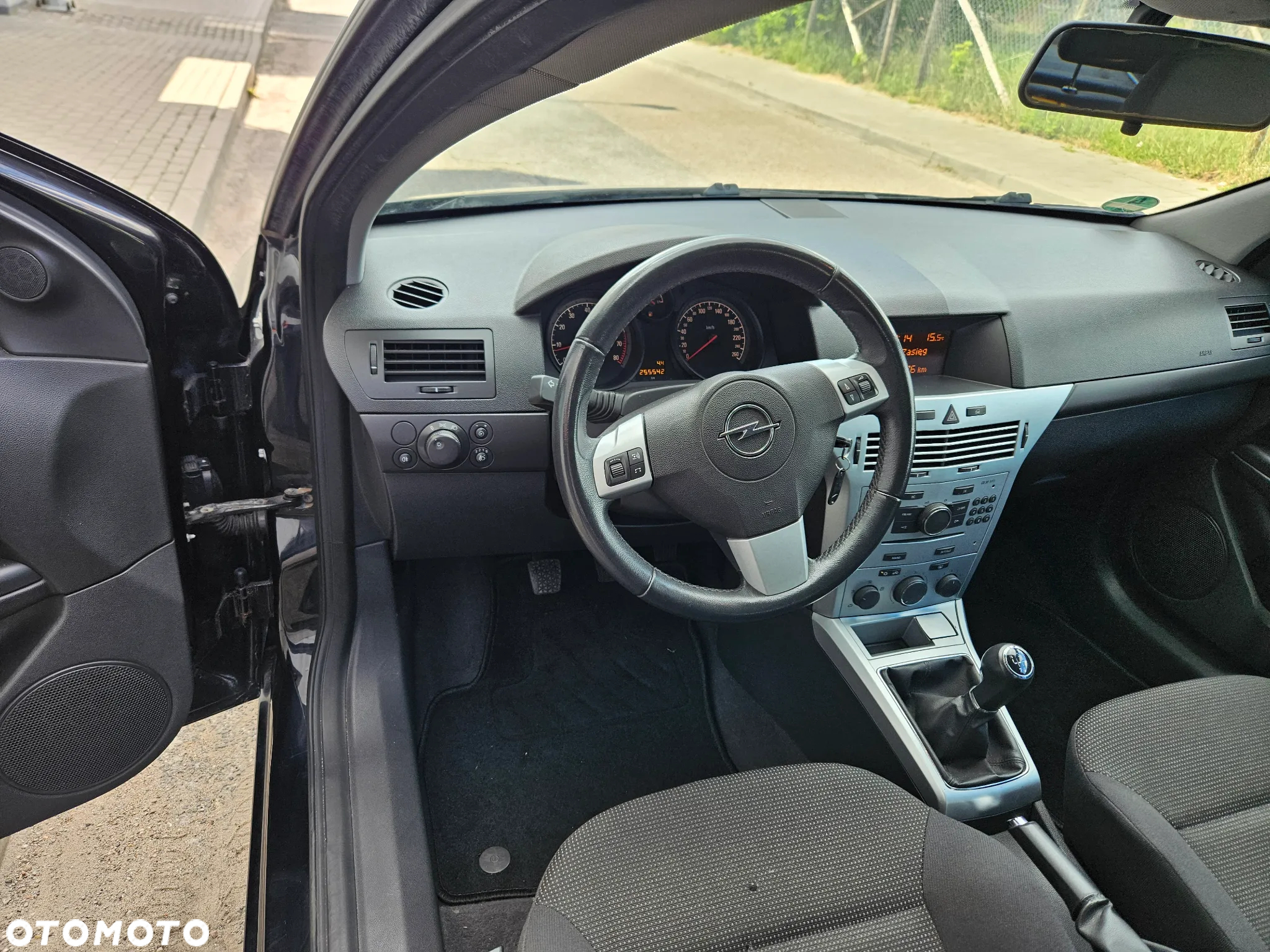 Opel Astra GTC 1.4 Catch me - 11