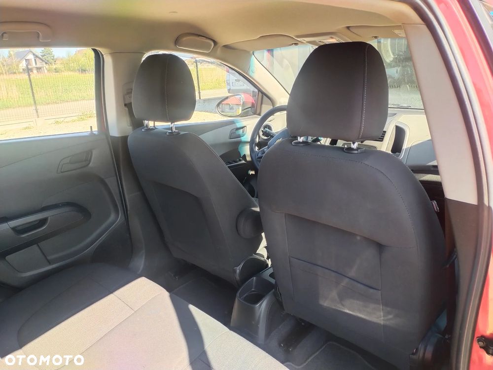 Chevrolet Aveo 1.4 16V LS Design+ - 8