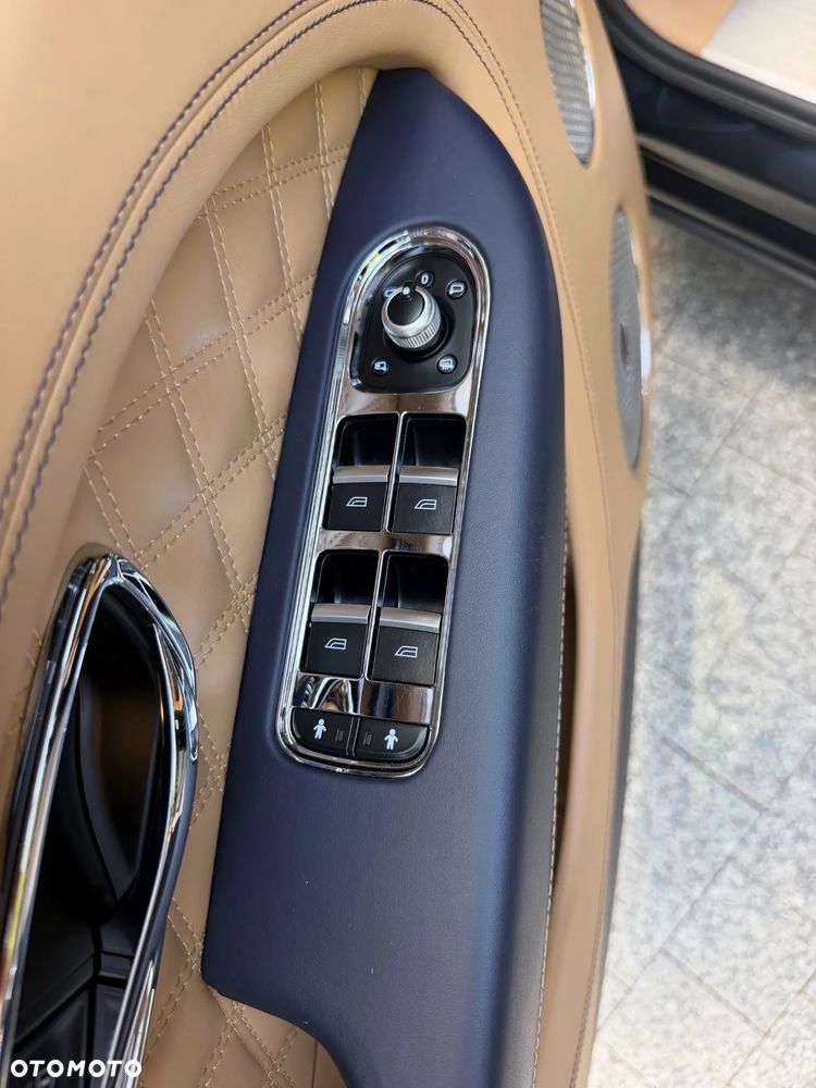 Bentley Bentayga V8 - 24