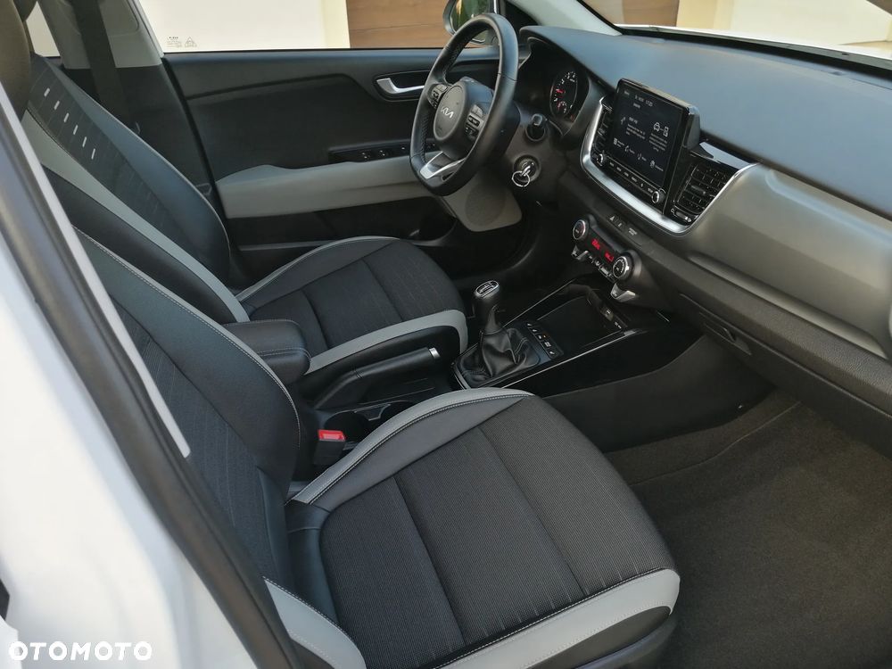 Kia Stonic 1.0 T-GDI MHEV L Business Line - 30