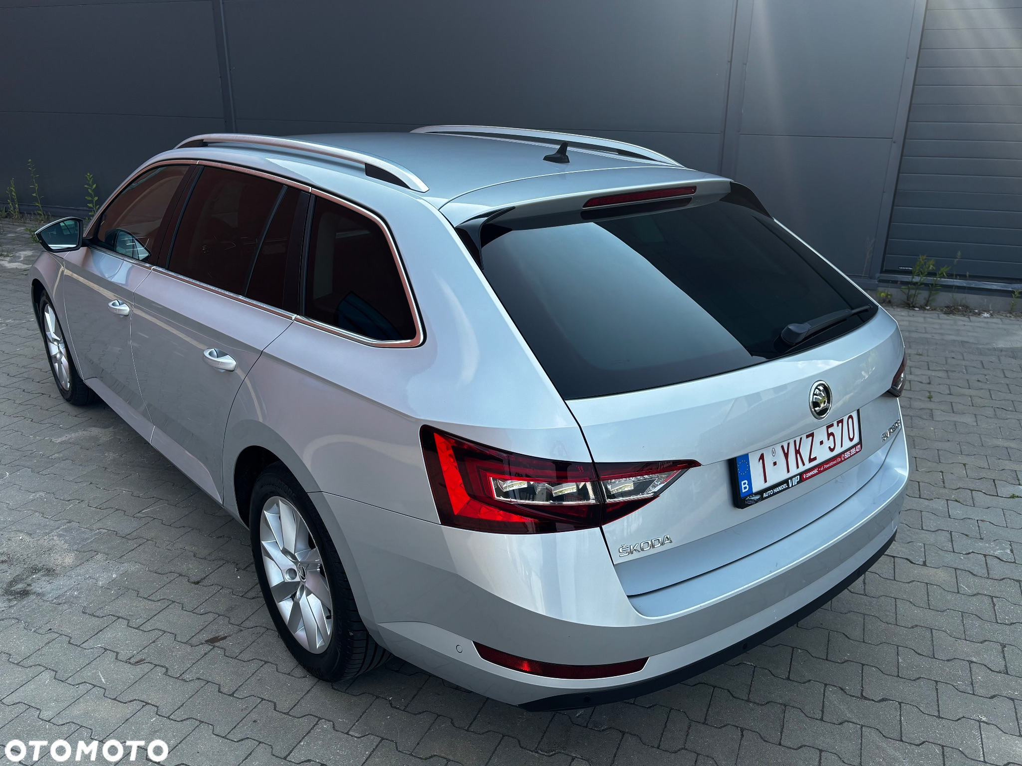 Skoda Superb 2.0 TDI DSG Style - 16