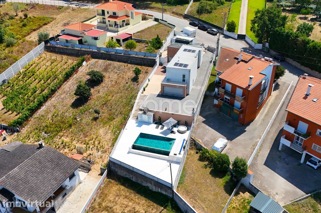 Moradia Moderna em Taveiro, Coimbra com Vistas Desafogadas - Grande imagem: 4/60