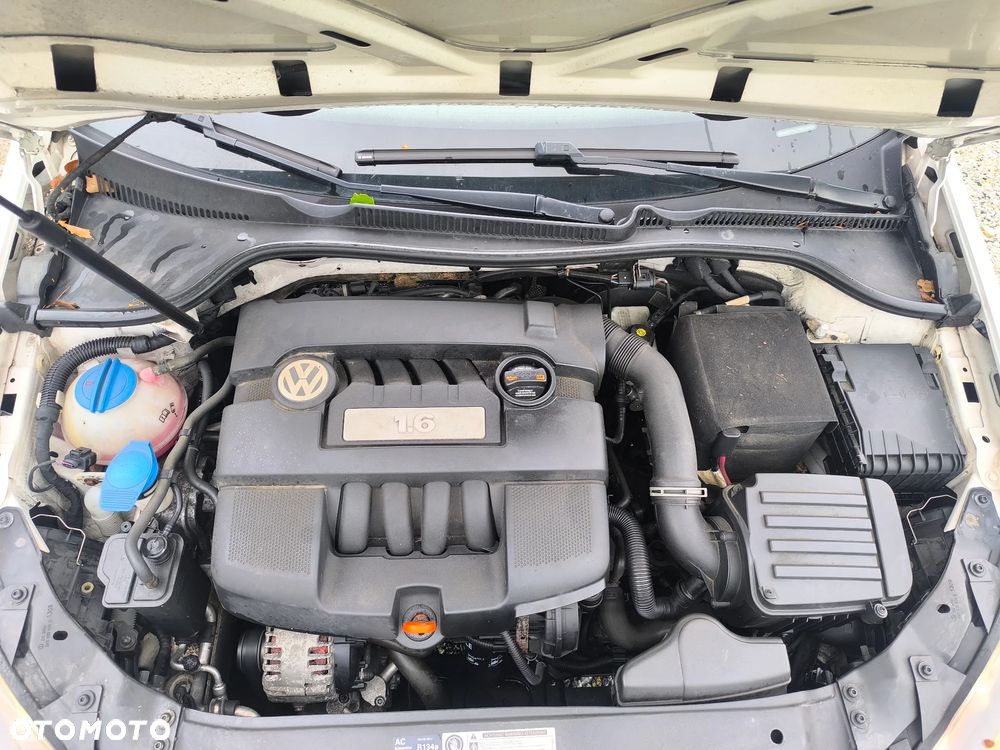 Volkswagen Golf - 5