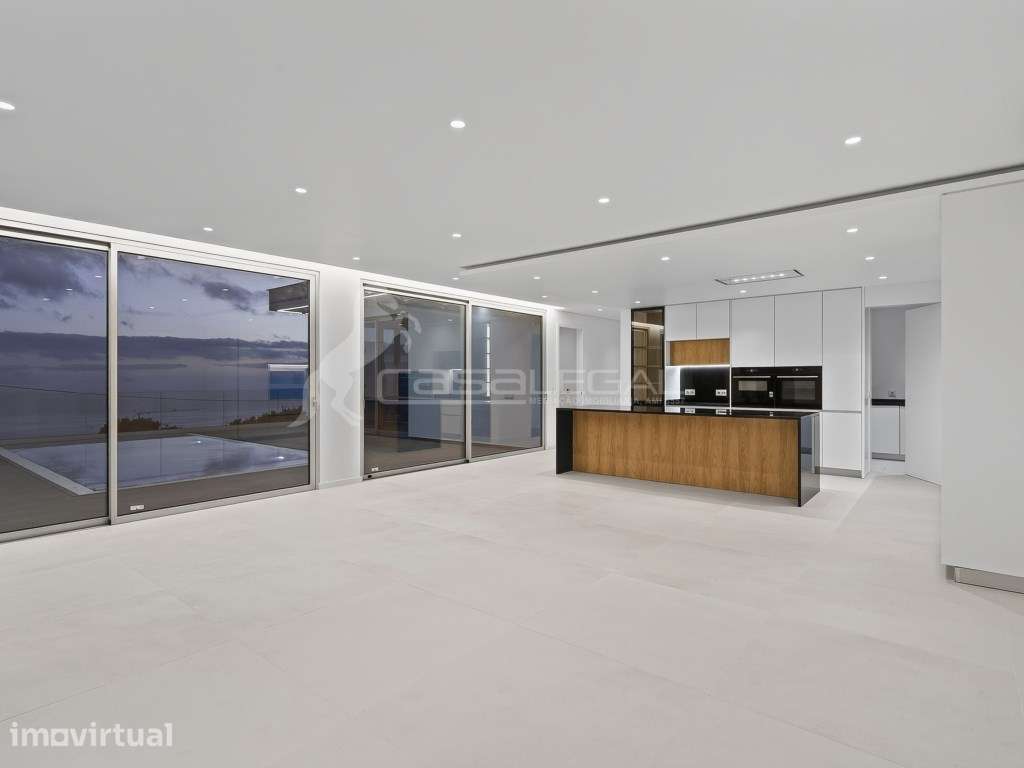 Moradia nova e térrea, com três suites, piscina aquecida e excelent... - Grande imagem: 2/46