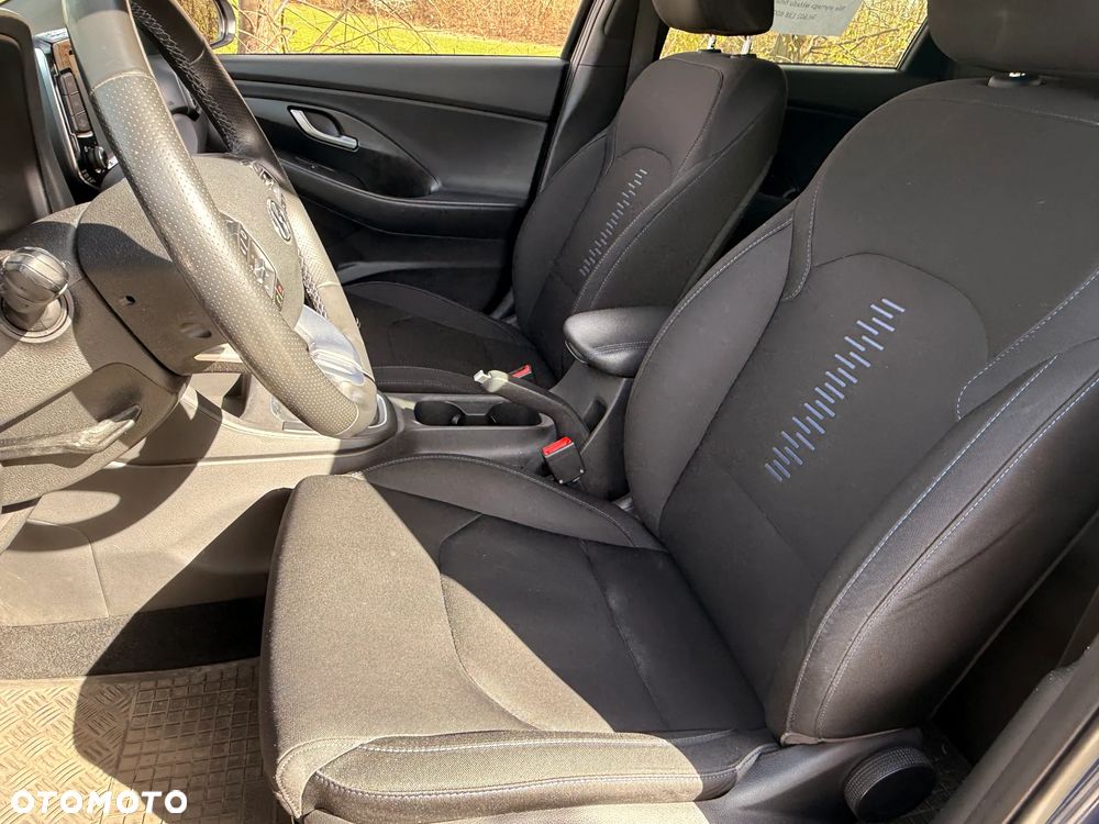 Hyundai i30 1.4 GO - 22