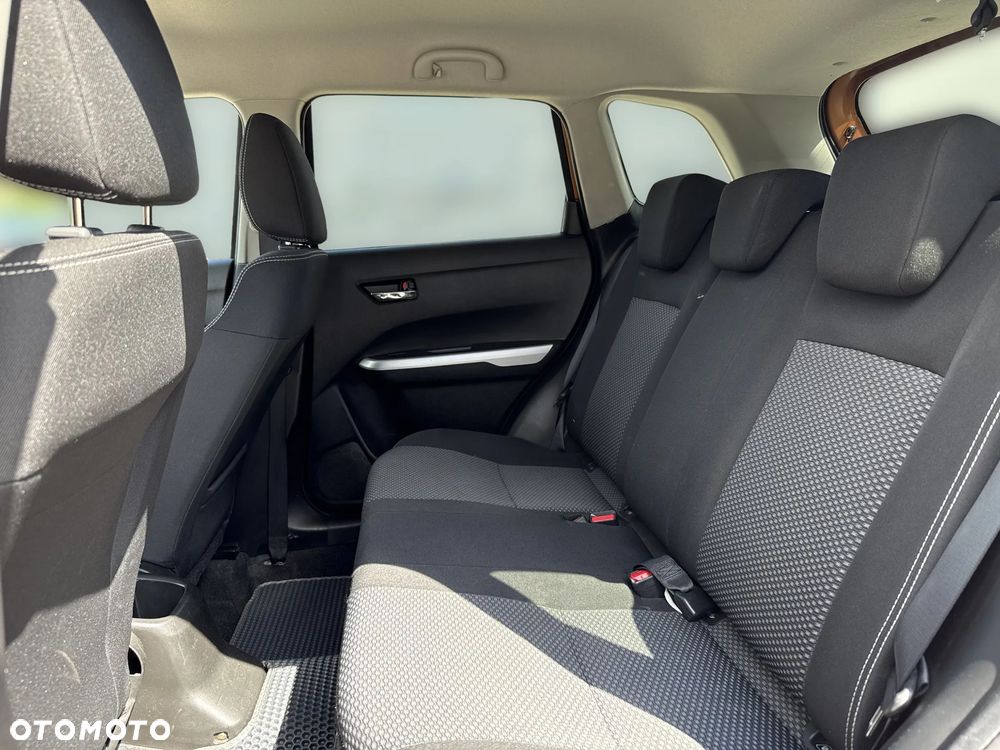 Suzuki Vitara 1.6 Premium 2WD - 18