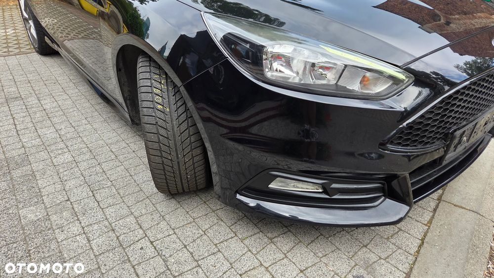 Ford Focus 2.0 TDCi ST-2 - 10