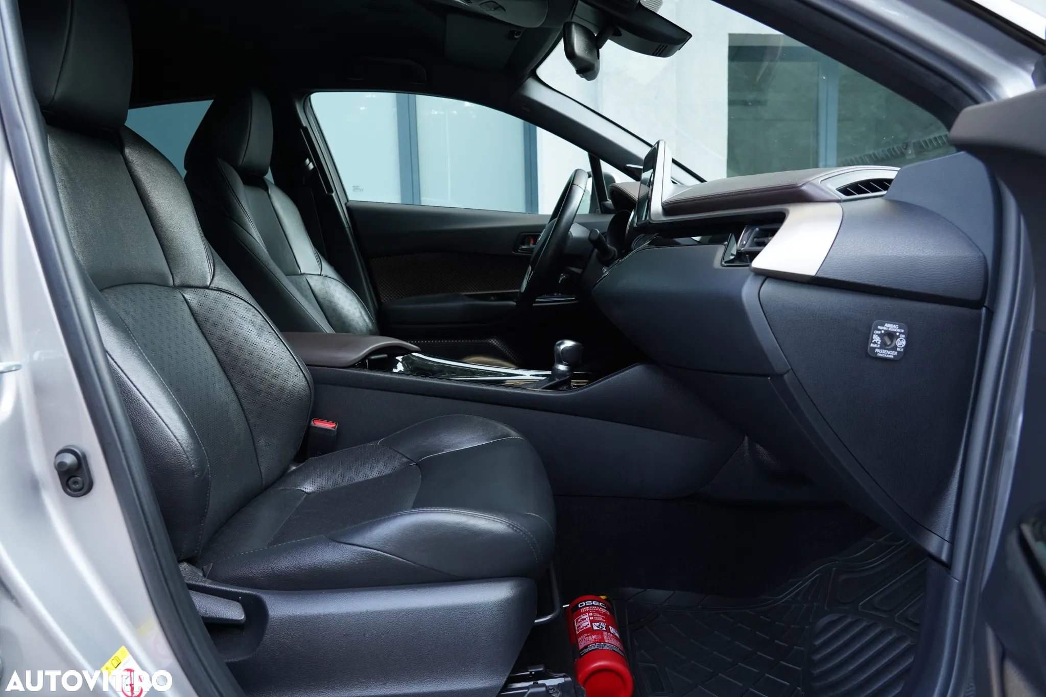 Toyota C-HR 1.8 HEV 140 CP 4x2 CVT Exclusive - 7