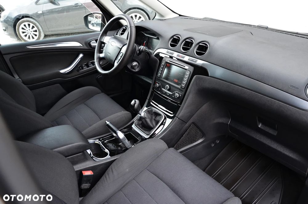 Ford Galaxy 2.0 TDCi Titanium - 38