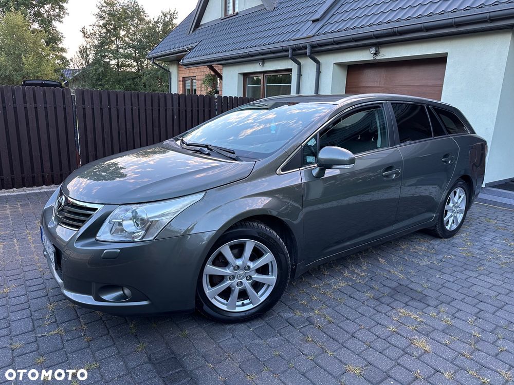 Toyota Avensis - 6