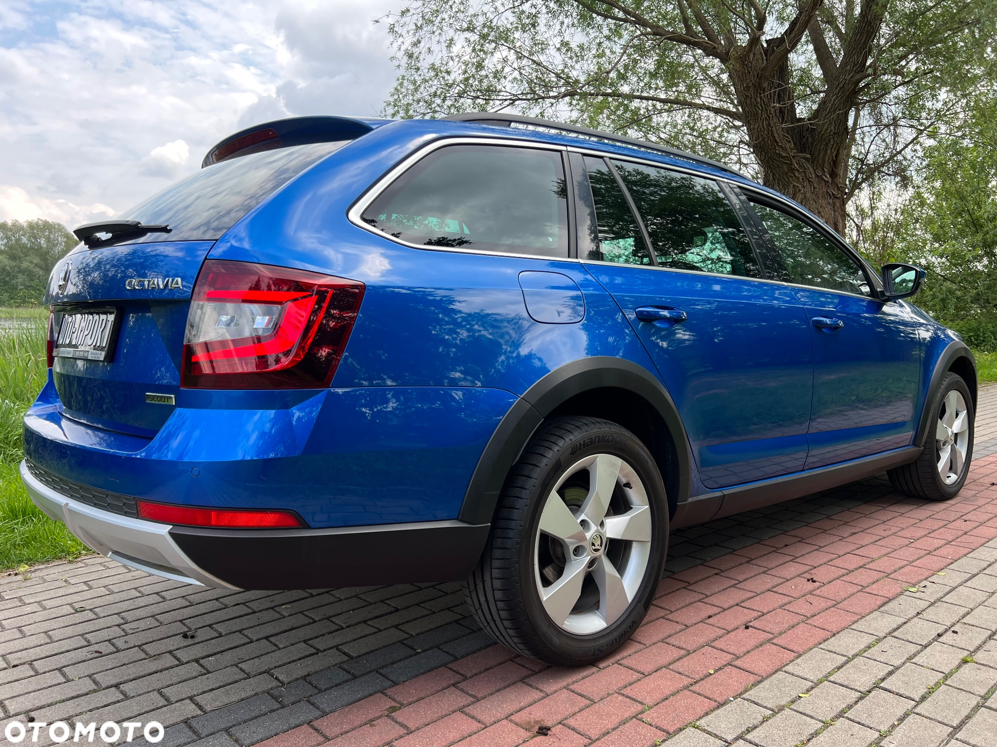 Skoda Octavia Scout 2.0 TDI 4x4 DSG - 3