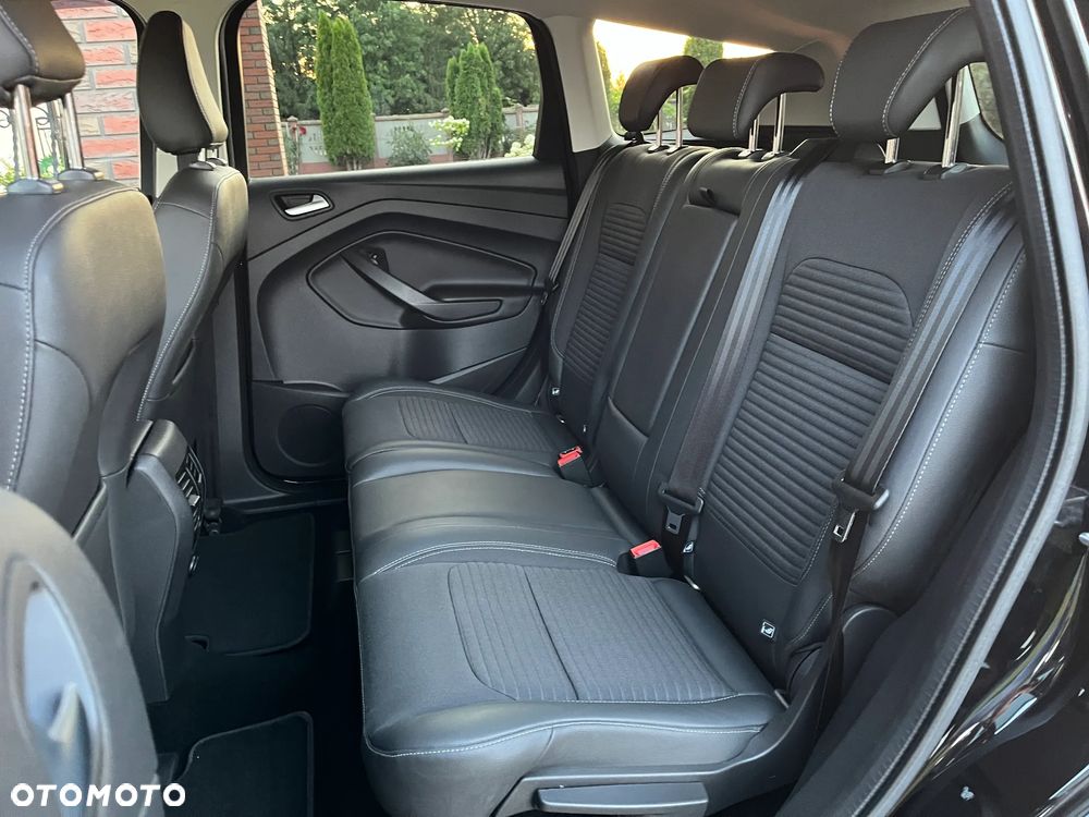 Ford Kuga 2.0 TDCi 4x4 Titanium - 35