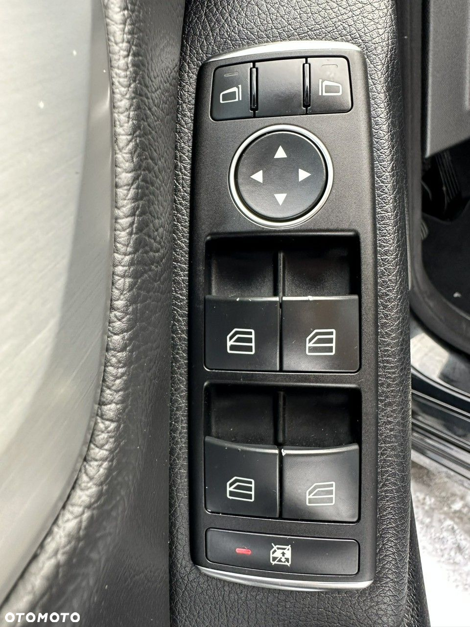 Mercedes-Benz Klasa C - 24