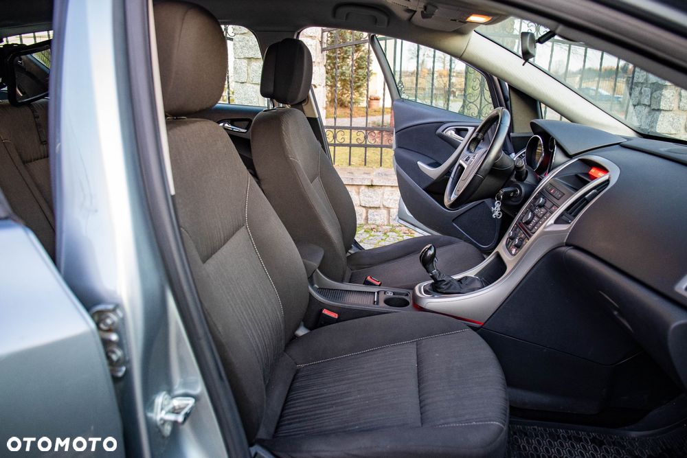 Opel Astra III 1.6 - 12