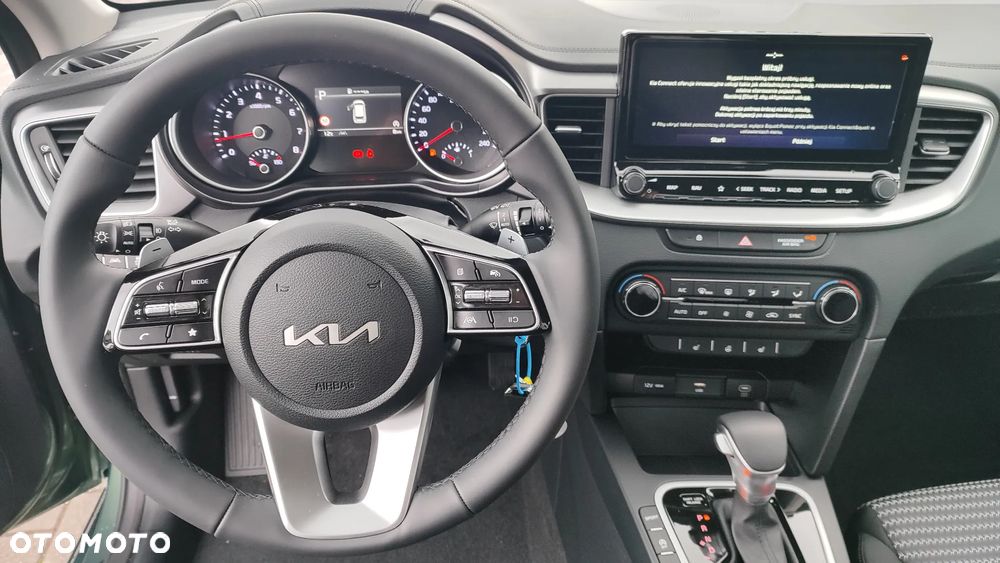 Kia Ceed 1.5 T-GDI M DCT - 11