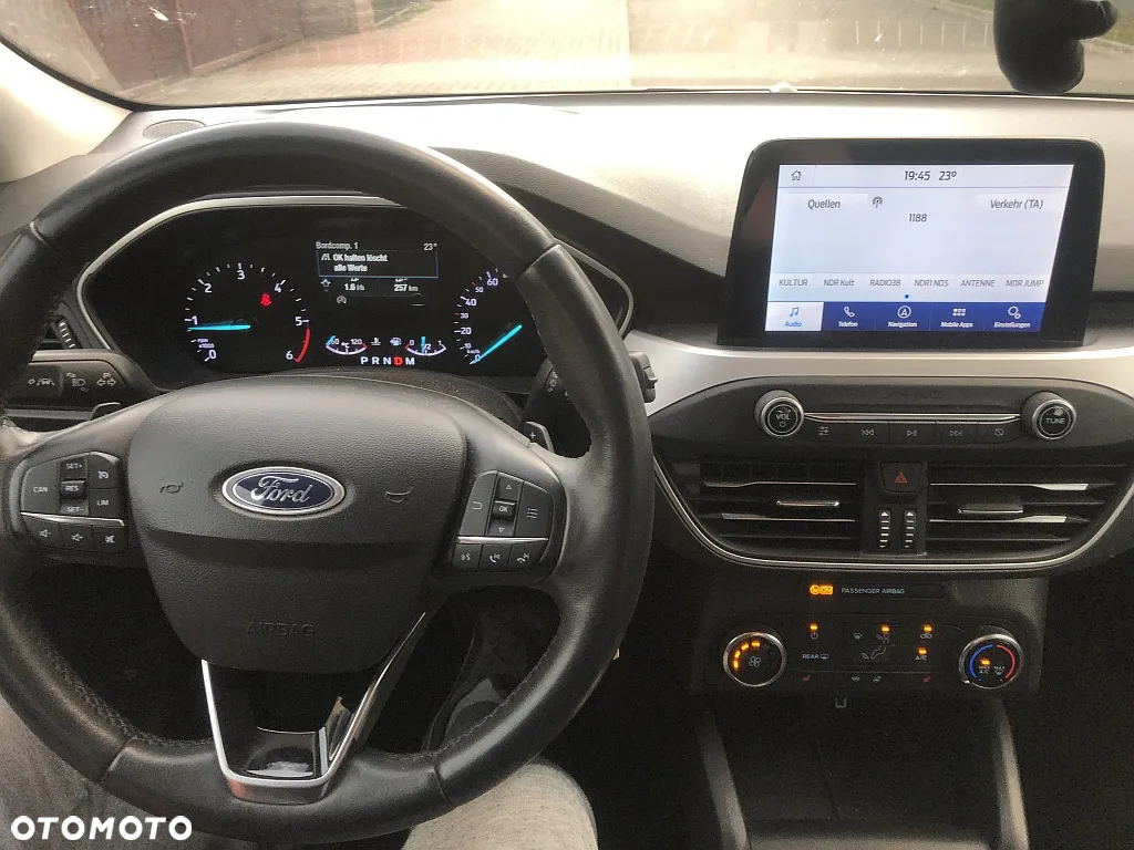 Ford Focus 2.0 EcoBlue Active X - 11