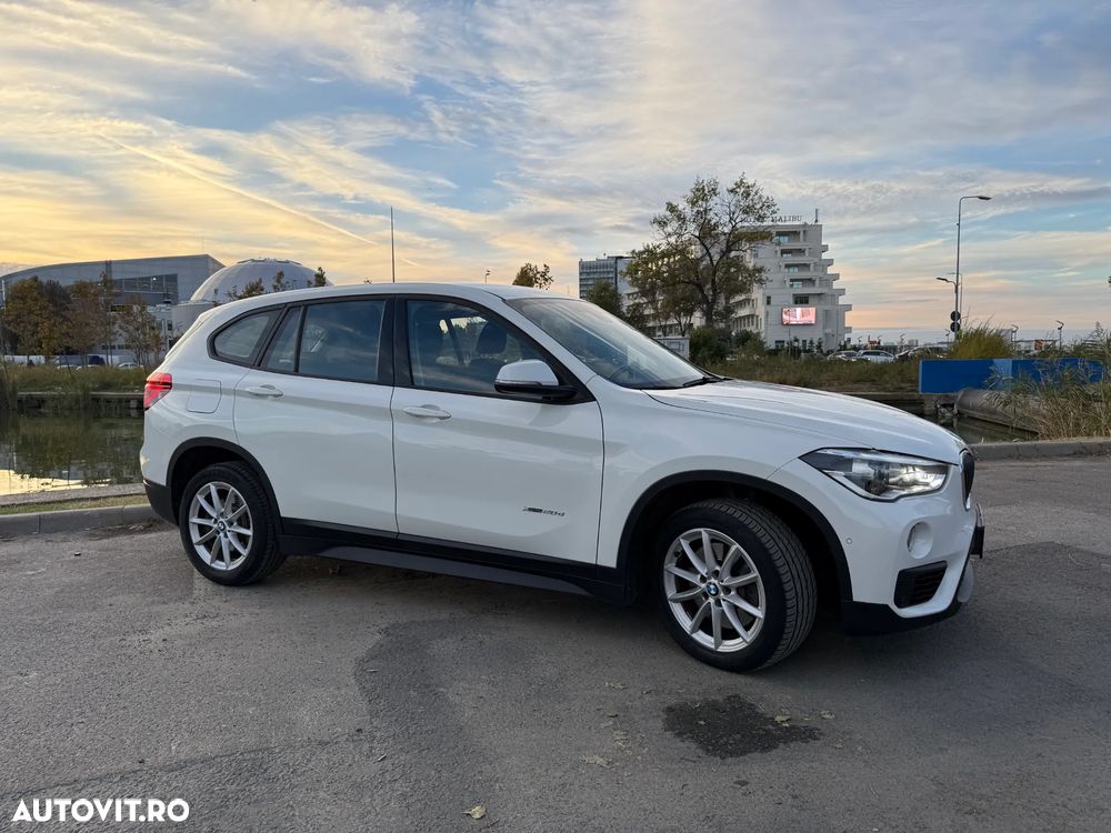 BMW X1 xDrive20d Aut. Sport Line - 2