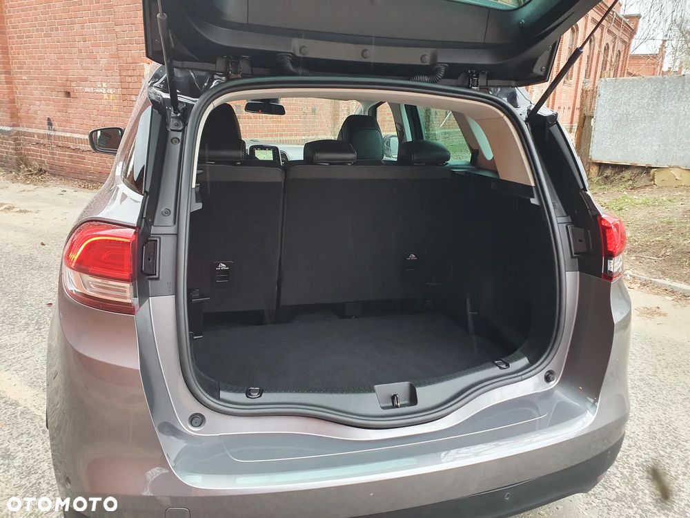 Renault Scenic TCe 140 GPF EDC INTENS - 24