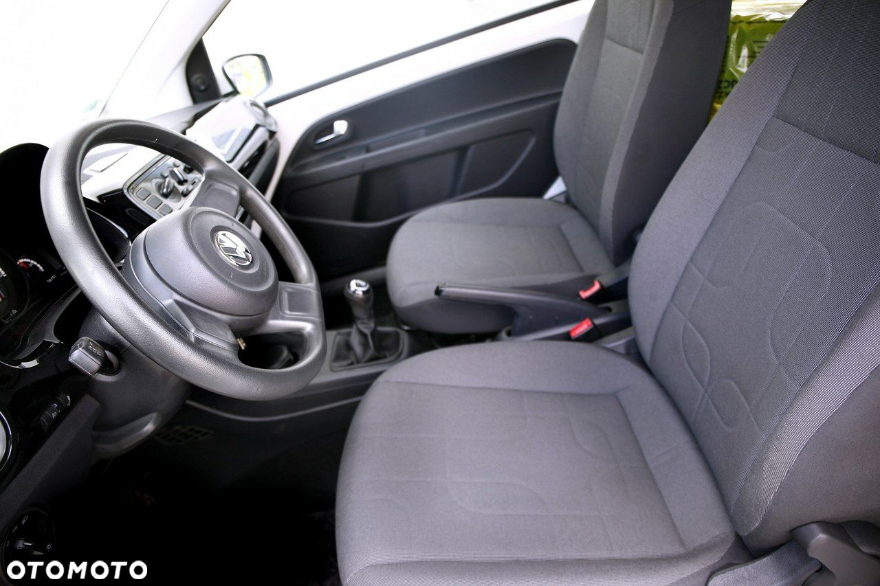 Volkswagen up! 1.0 street - 16