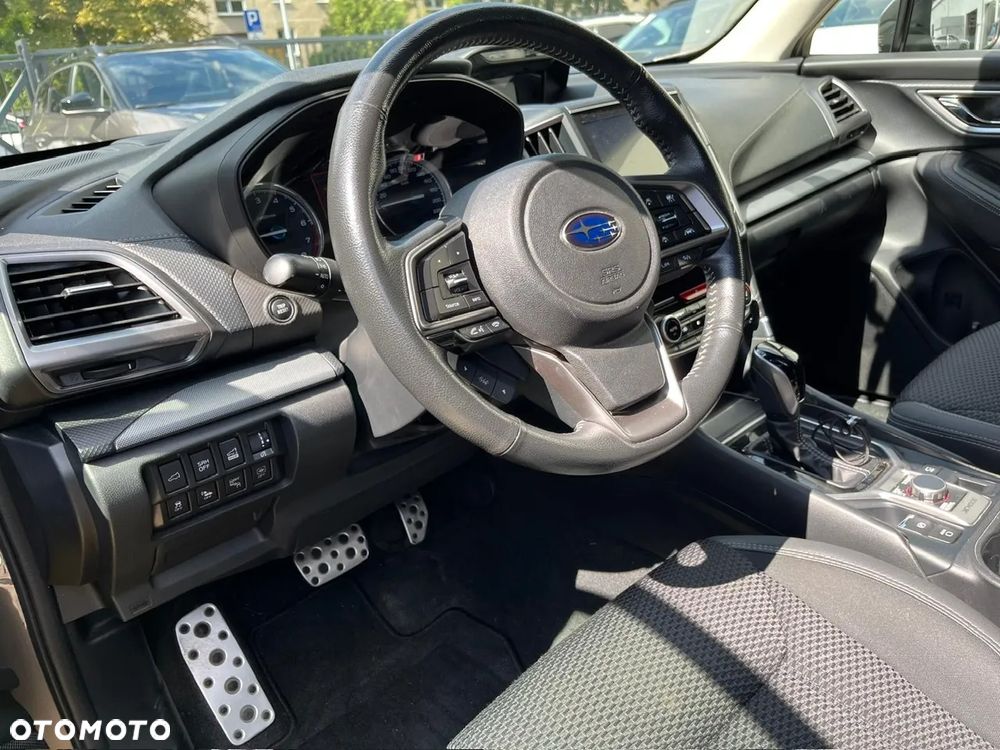 Subaru Forester 2.0i-L Exclusive (EyeSight) Lineartronic - 11